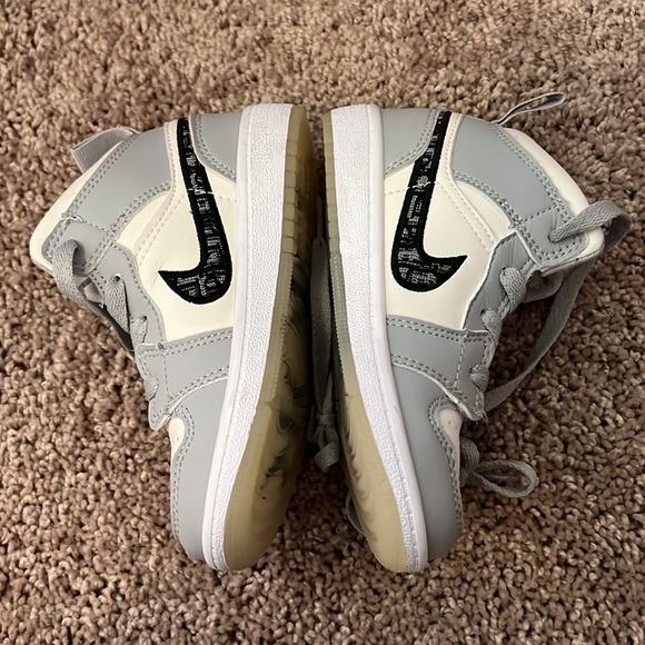 Jordan Dior 1s - Picture 3 of 6